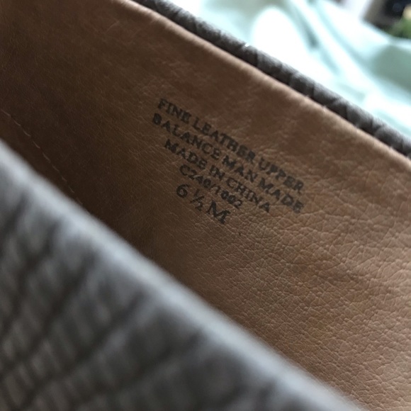 SPLENDID Gray Croco Nubuck Upper - Picture 3 of 5